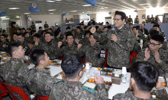 개혁보수신당, 최전방서 시무식…군부대도 격려 방문