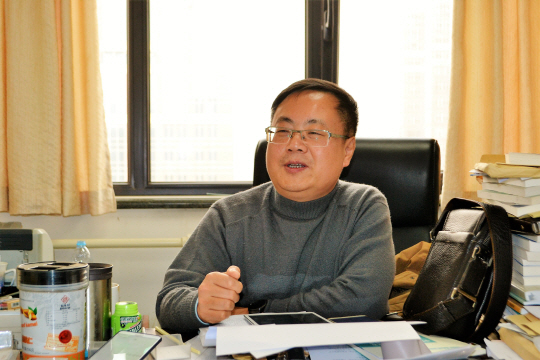 류루이 중국 인민대 경제학원 부원장
