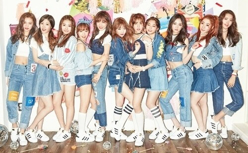 [가요 톡] 박수 칠 때 떠나는 아이오아이 11명의 소녀들, 제 2의 데뷔 무대로 꽃길 예약