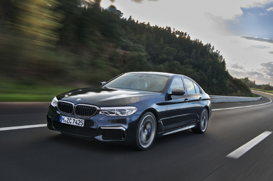 [디트로이트 모터쇼 개막] 도요타·BMW '주력 모델로 반격'…현대기아차 'G90·CK 전면배치'