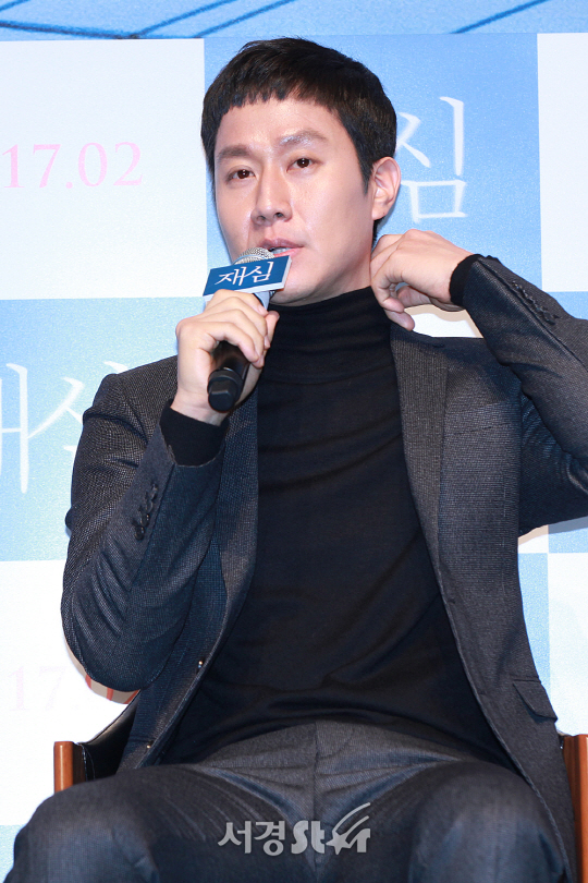 /10일 오전 11시 서울 압구정동 압구정 CGV에서 열린 영화 ‘재심’ 제작보고회에 배우 정우가 참석했다.