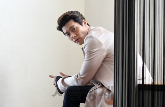 영화 ‘공조’로 돌아온 배우 현빈이 11일 한 카페에서 인터뷰를 갖고 있다./권욱기자ukkwon@sedaily.com