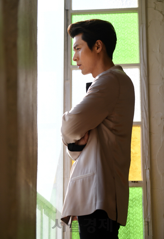 영화 ‘공조’로 돌아온 배우 현빈이 11일 한 카페에서 인터뷰를 갖고 있다./권욱기자ukkwon@sedaily.com
