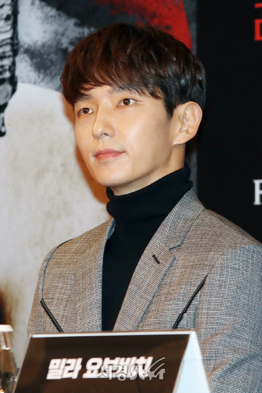 배우 이준기가 13일 열린 영화 ‘레지던트 이블: 파멸의 날’ 내한 기자회견에 참석했다.