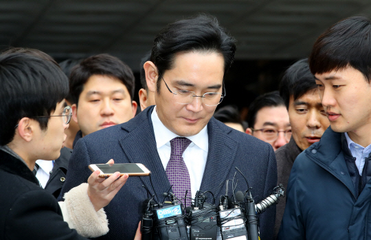 이재용 삼성전자 부회장에 대한 영장청구가 기각됐다. 삼성은 경영문화 혁신작업을 본격화할 것으로 예상된다./연합뉴스