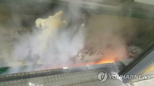 2호선 잠실새내역 화재, “기다려라” 안내방송 논란…승객은 이미 자력 대피
