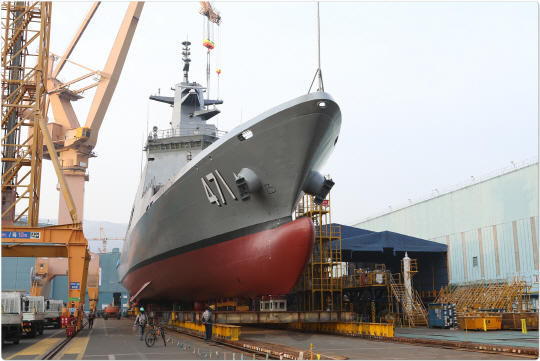 대우조선해양이 건조 중인 태국 해군의 3,650톤급 최신예 호위함./사진제공=대우조선해양