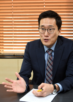 [CEO&Story] 손효영 라온건설 대표 ... 마산서 창업 전국 건설사 도약 … “올 시장 크게 어렵진 않을 것”