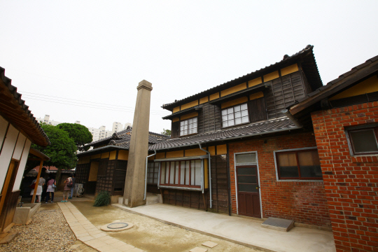 일본식 주택으로 영화에도 등장한 군산 히로쓰 가옥의 모습