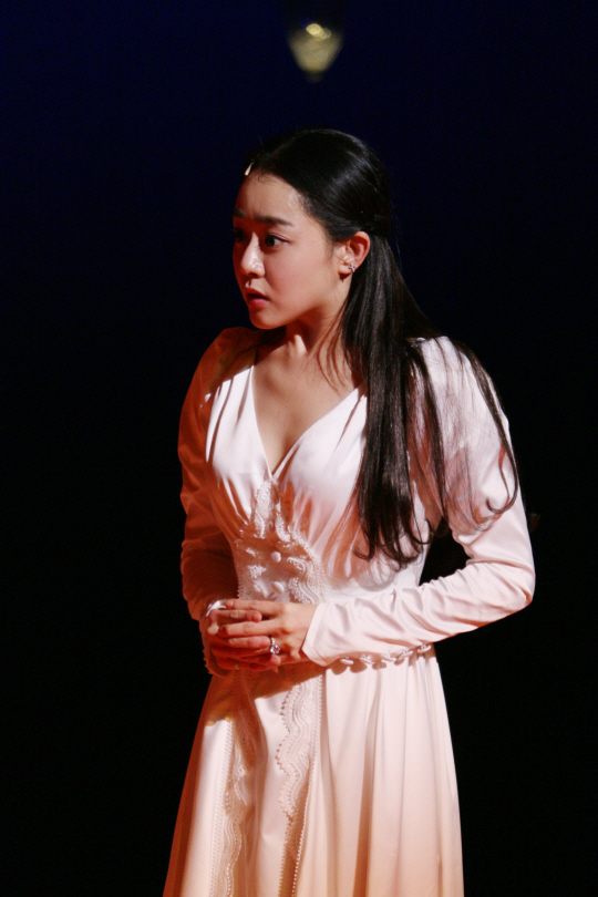 ‘로미오와 줄리엣’에 출연한 배우 문근영