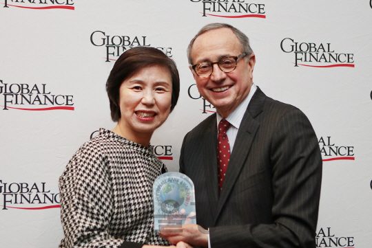 KEB하나은행, 글로벌파이낸스서 자산관리 부문 2년 연속 수상