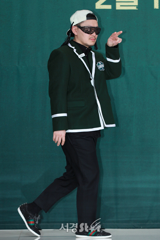양동근이 10일 오전 서울 영등포구 영등포 타임스퀘어 아모리스홀에서 열린 Mnet ‘고등래퍼’ 제작발표회에 참석해 포토타임을 갖고 있다.