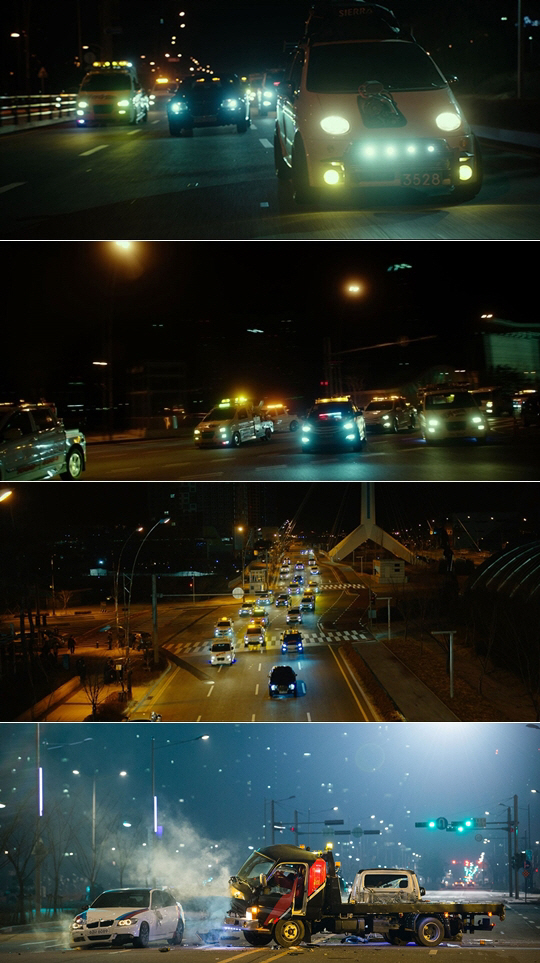 영화 ‘조작된 도시’ 마티즈와 렉카차 군단의 카체이싱 / 사진제공 = CJ 엔터테인먼트