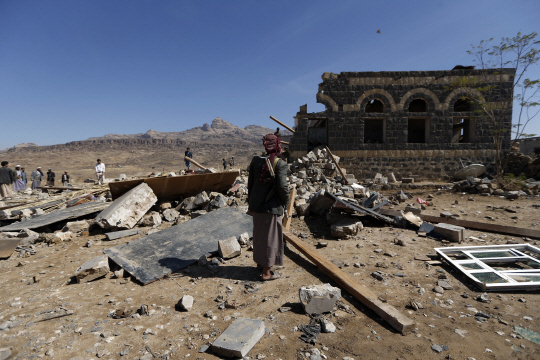 예멘 폭격 현장./사나=AFP연합뉴스