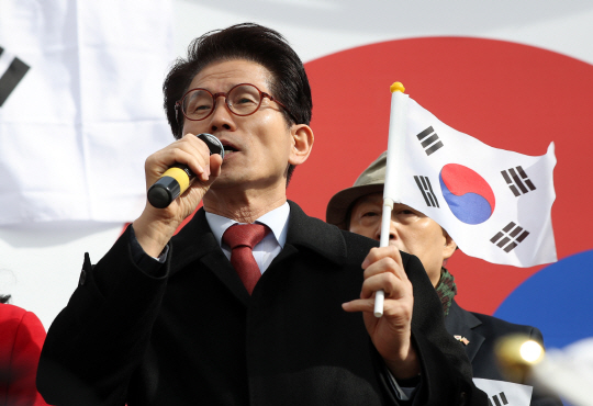 김문수, “문재인·안희정 이재용 비판할 양심 있나 ”