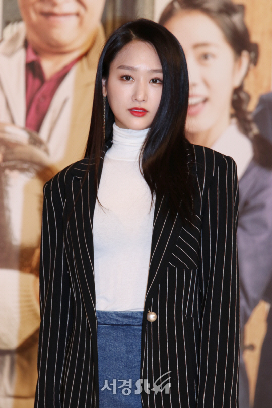 배우 한유이가 21일 열린 KBS 2TV 새 TV소설 ‘그 여자의 바다’ 제작발표회에 참석해 포토타임을 갖고 있다./사진=오훈 기자