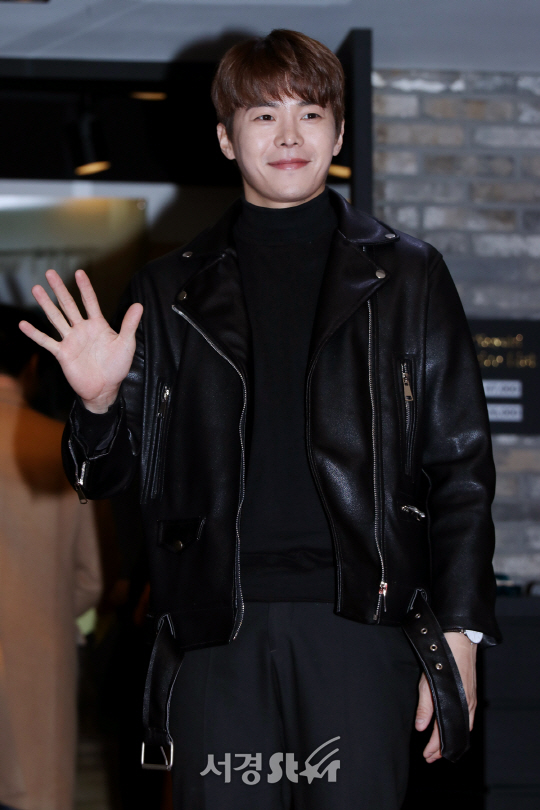 배우 박은석이 22일 열린 KBS 주말드라마 ‘월계수 양복점 신사들’ 종방연에 참석하고 있다.