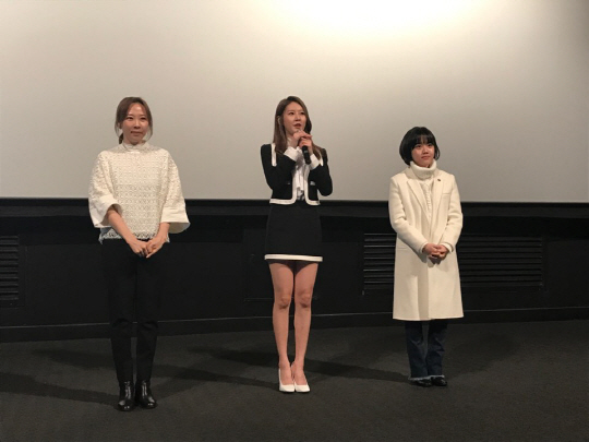 왼쪽부터 감독 이나정, 배우 김새롬, 김향기/사진=엣나인필름, CGV아트하우스