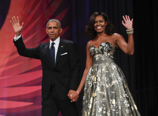 버락 오바마 전 미국 대통령과 부인 미셸 여사.   /AP연합뉴스