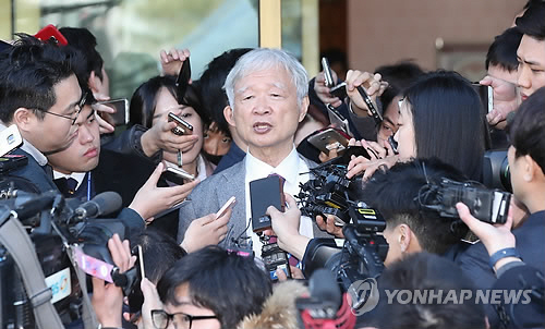 서석구 변호사 작성 추정 ‘탄핵 불복’ 글 논란…“태극기 전투 계속돼야”