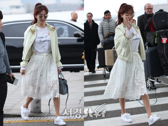 소녀시대 서현이 12일 오후 화보 촬영차 인천국제공항을 통해 인도네시아 발리로 출국하고 있다.