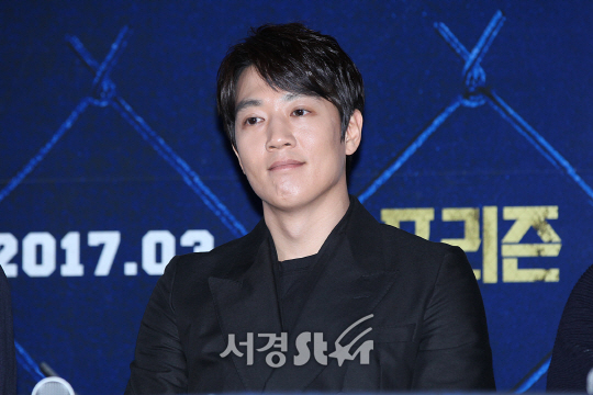 배우 김래원이 14일 오후 서울 중구 을지로 동대문 메가박스에서 열린 영화 ‘프리즌’ 언론시사회에 참석했다.
