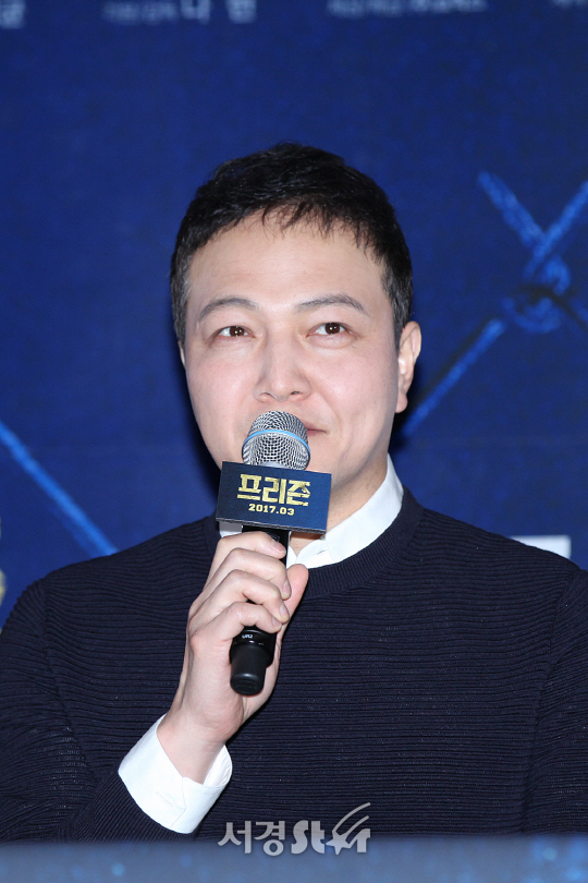 배우 정웅인이 14일 오후 서울 중구 을지로 동대문 메가박스에서 열린 영화 ‘프리즌’ 언론시사회에 참석했다.