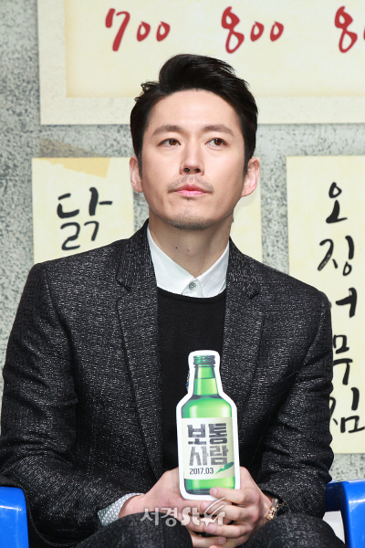 배우 장혁이 23일 오전 11시 서울 압구정동 압구정 CGV에서 열린 영화 ‘보통사람’ 제작보고회에 참석했다.