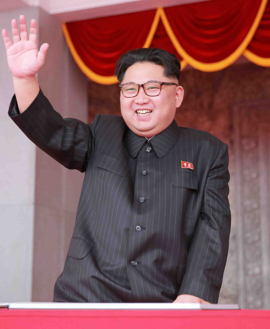 美 트럼프 “김정은, 매우 매우 못되게 굴어”··北 신형미사일 실험 비난