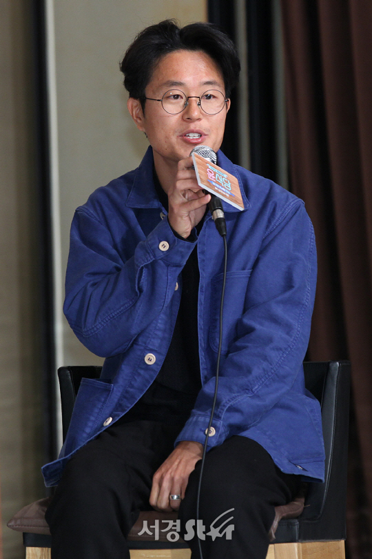 김대주 작가가 20일 오후 서울 영등포구 타임스퀘어 5층 아모리스홀에서 열린 tvn ‘윤식당’ 제작발표회에 참석했다.