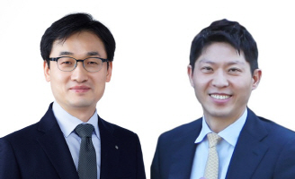 강병영(왼쪽) 아모레퍼시픽 전무, 손훈 한국과학기술원(KAIST) 교수.