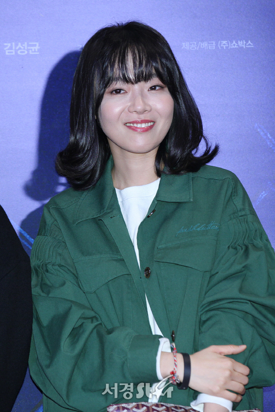 배우 이상희가 21일 오후 서울 삼성동 코엑스 메가박스에서 열린 영화 ‘프리즌’ VIP시사회에 참석해 포토타임을 갖고 있다.