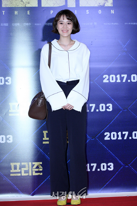 배우 김보정이 21일 오후 서울 삼성동 코엑스 메가박스에서 열린 영화 ‘프리즌’ VIP시사회에 참석해 포토타임을 갖고 있다.