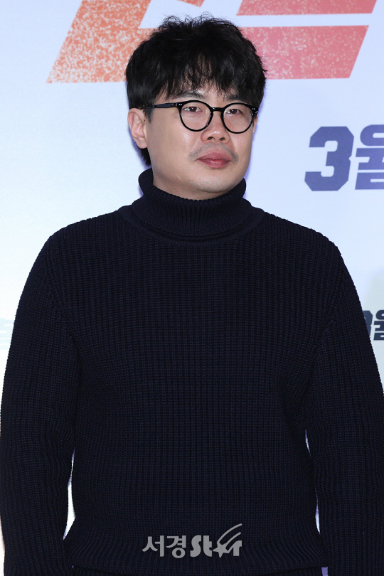 안세하가 23일 오후 서울 삼성동 메가박스 코엑스에서 열린 영화 ‘원라인’ VIP시사회에 참석해 포토타임을 갖고 있다.