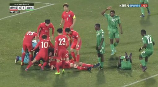 U20 축구 대표팀 이승우, 정태욱 실신에 