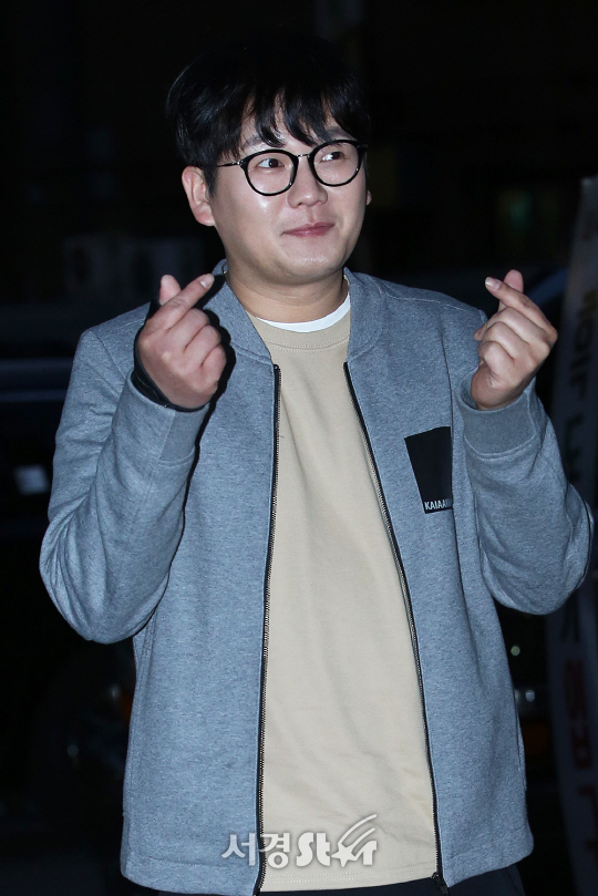배우 김강현이 31일 오후 서울 영등포구 여의도 모 음식점에서 열린 KBS 수목드라마 ‘김과장’ 종방연에 참석하고 있다.