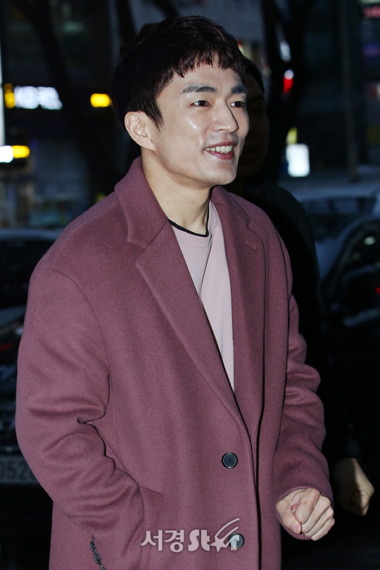 배우 정문성이 31일 오후 서울 영등포구 여의도 모 음식점에서 열린 KBS 수목드라마 ‘김과장’ 종방연에 참석하고 있다.