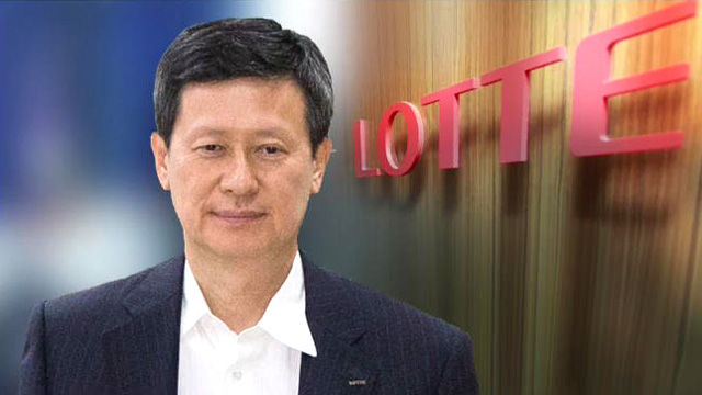 롯데 '장남'신동주, '부친' 신격호 주식 압류 해지...이유는