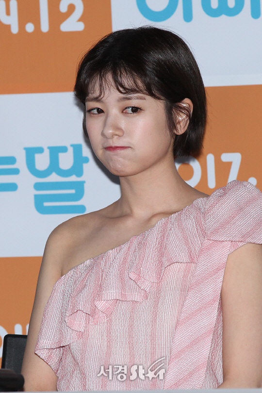 배우 정소민이 5일 오후 서울 삼성동 메가박스 코엑스에서 열린 영화 ‘아빠는 딸’ 언론시사회에 참석했다.