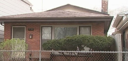 미국 시카고에서 애완견 산책을 떠밀다 총격이 발생한 집/FOX뉴스 캡쳐