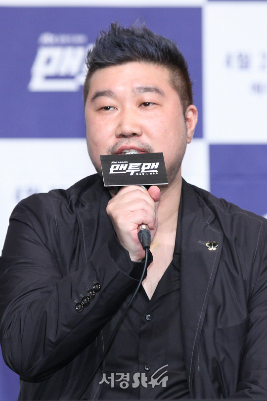 김원석 작가가 18일 영등포 타임스퀘어 아모리스홀에서 열린 JTBC 새 금토드라마 ‘맨투맨’ 제작발표회에 참석했다.