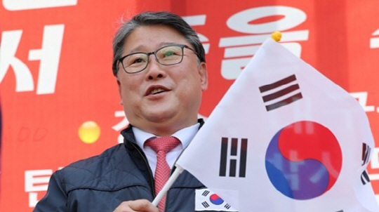 조원진 '홍준표·유승민 후보는 보수 유권자 심판 받은 것'