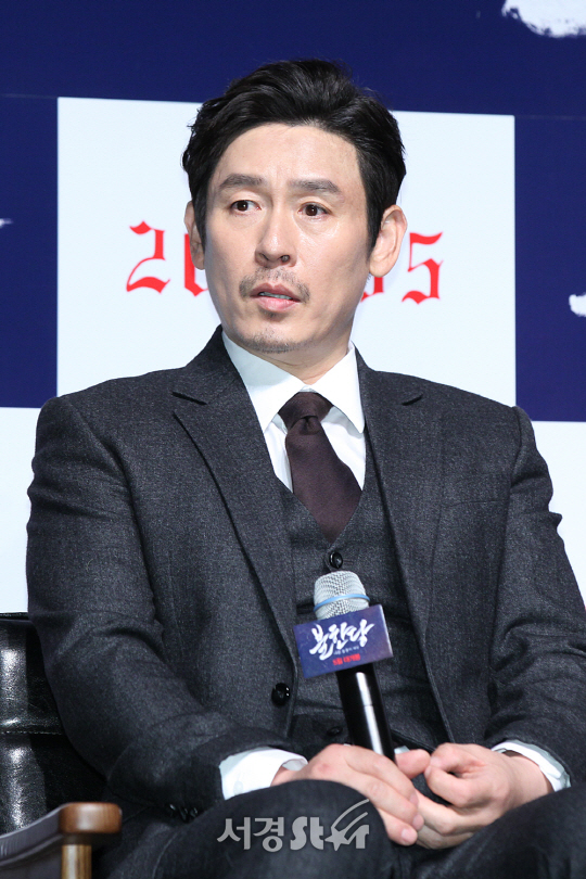배우 설경구가 19일 서울 강남 압구정동 압구정 CGV에서 열린 영화 ‘불한당, 나쁜 놈들의 세상’ 제작보고회에 참석했다.