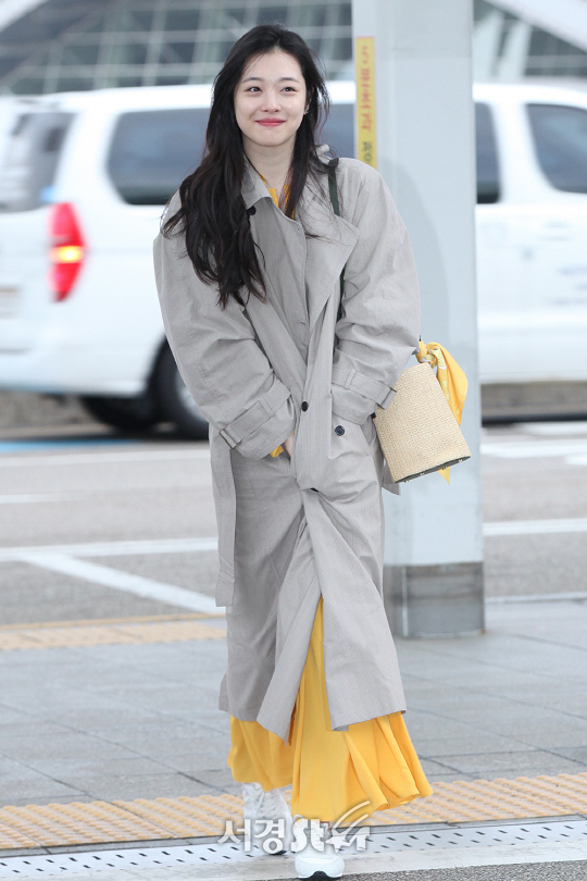 설리, 멕시코로 피크닉 떠나듯이~ (인천공항 출국)