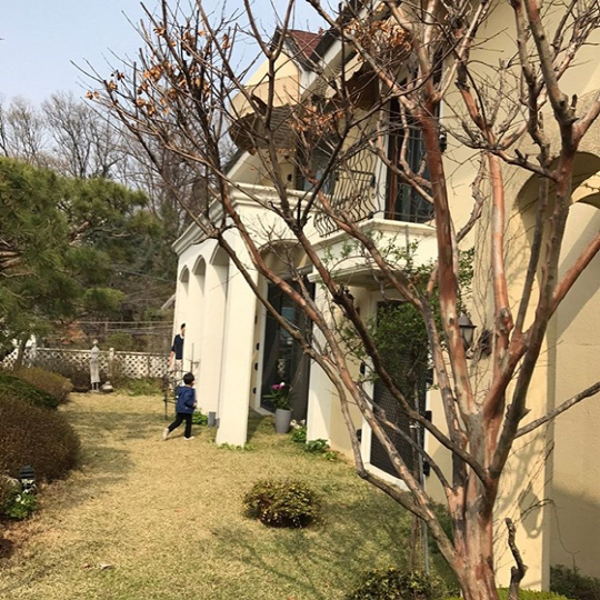 박근혜 새 내곡동 자택 전 주인, 신소미 “내곡동집, 오늘이 마지막”