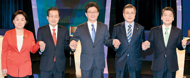 대선 후보들, 일정 최소화 하고 TV토론 준비에 매진