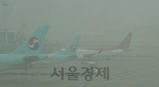 인천공항 짙은 안개로 출발 지연