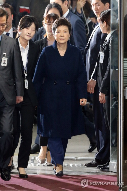 박근혜 측, “뇌물 등 혐의 모두 부인”…정식 재판 23일 시작