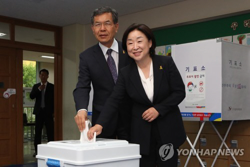투표하는 심상정/연합뉴스