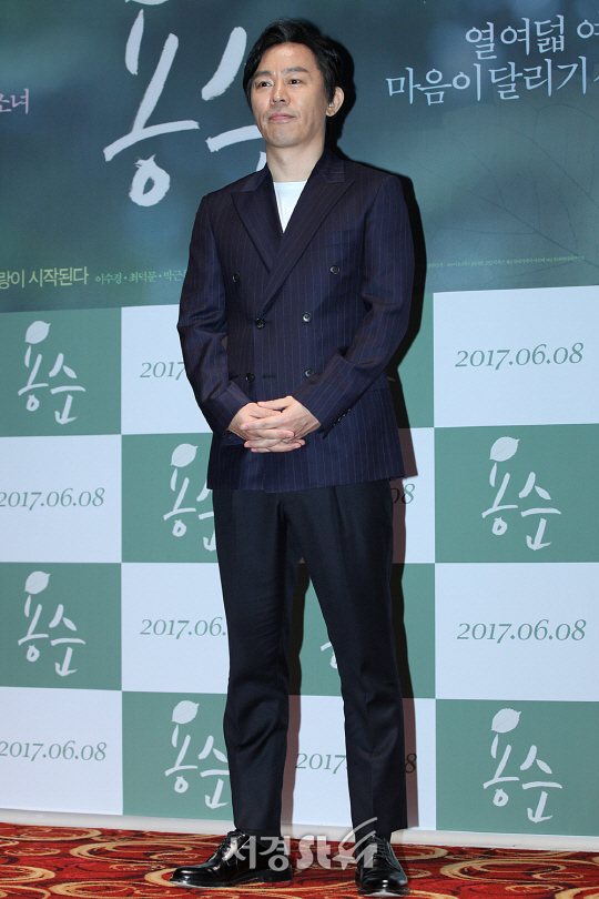 배우 최덕문이 31일 오후 서울 중구 롯데시네마 에비뉴엘 명동점에서 열린 영화 ‘용순’ 언론시사회에 참석했다.
